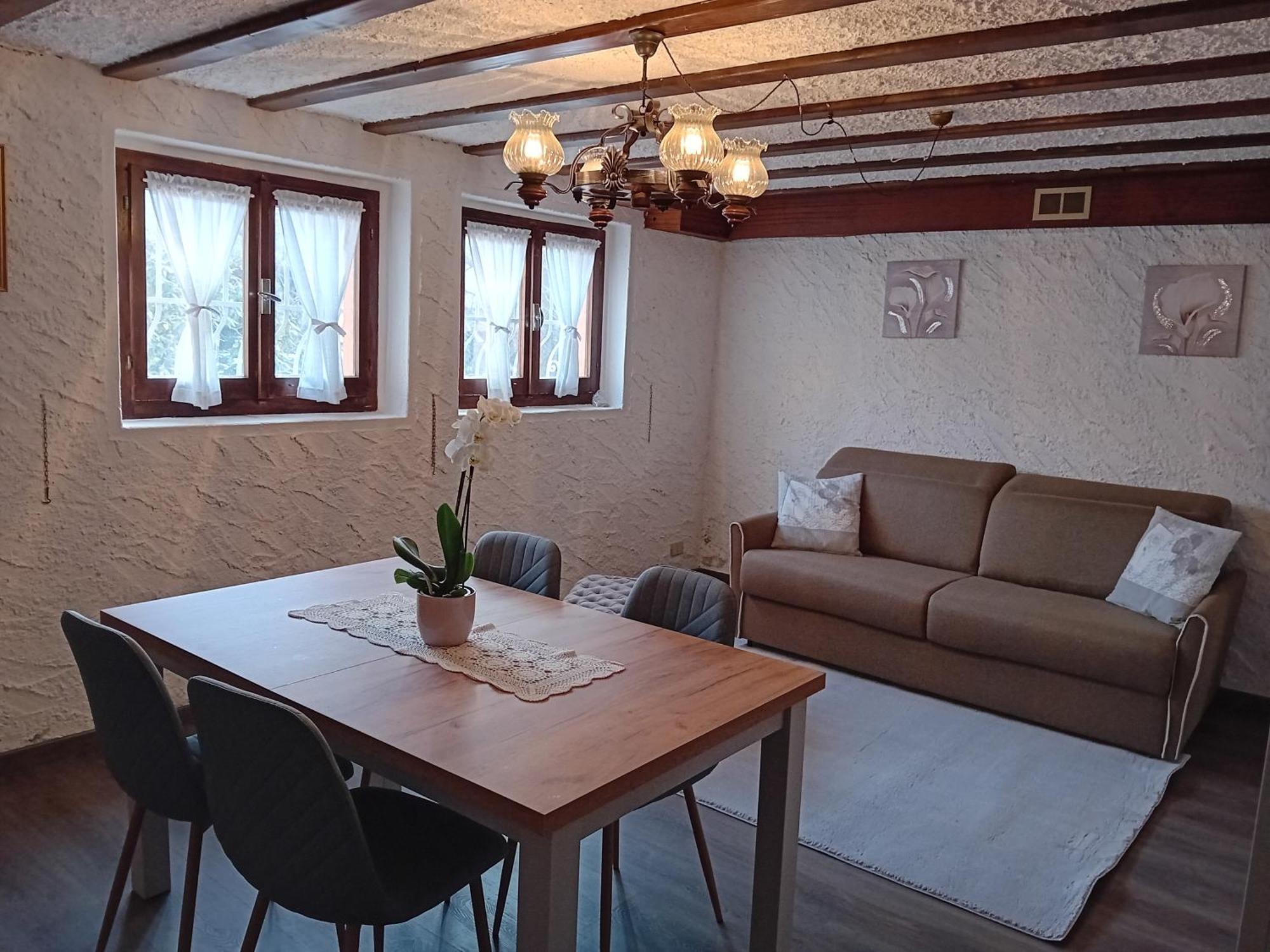 Apartamento Antica Casa Di Lea San Siro (Lombardy)