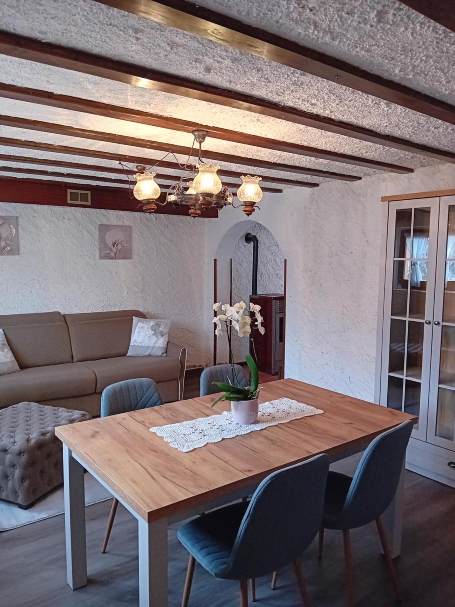 Apartamento Antica Casa Di Lea San Siro (Lombardy)